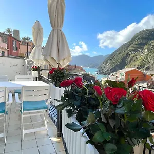  Apartment Families Or Groups 3 Terrazzi On Sea Italy