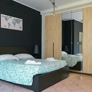  Apartment Castelvecchio Center Italy